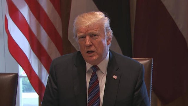 0403-cbsn-trumpborder-1537084-640x360.jpg 