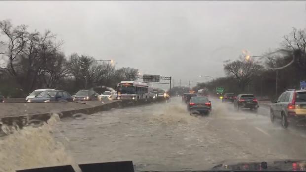 heavy-flooding-on-i-76-in-west-philadelphia.jpg 
