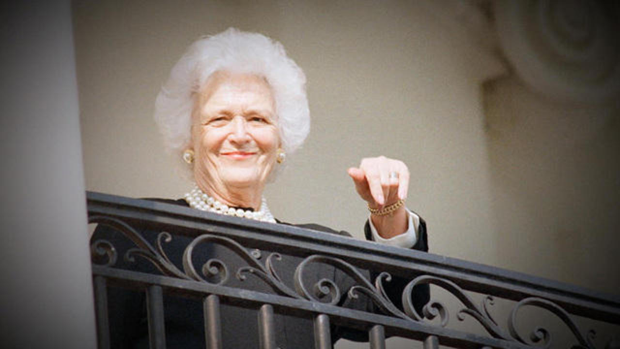 Barbara bush the white house hi-res stock photography and images - Alamy