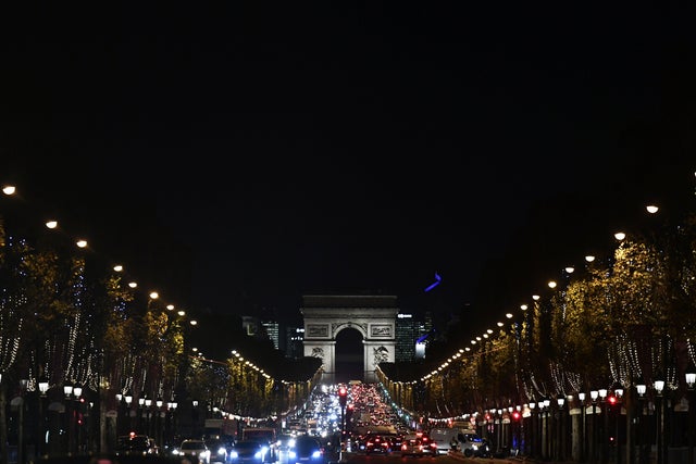 FRANCE-HOLIDAYS-TOURISM-CHRISTMAS-LIGHTS 