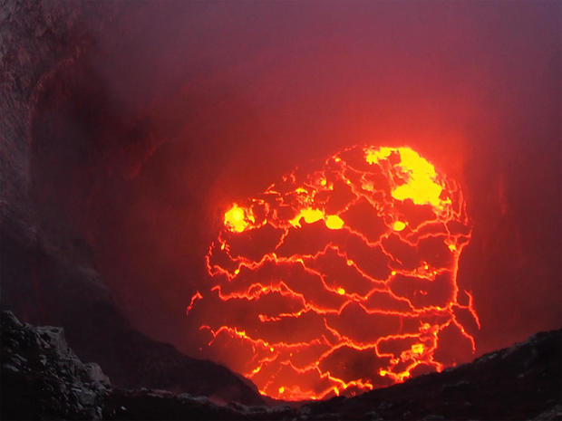 kilauea-volcano-lava-lake-closeup-promo-usgs.jpg 