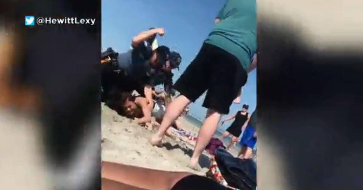 Police Officer Punches Woman In New Jersey Beach Arrest Video Cbs Miami 