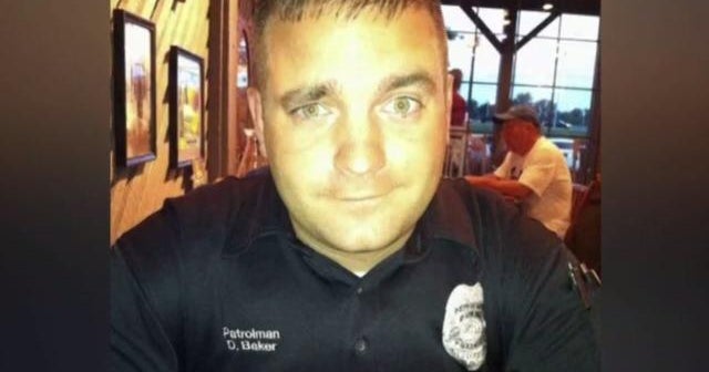 Manhunt underway in Tennessee for suspect in deputy's death - CBS News