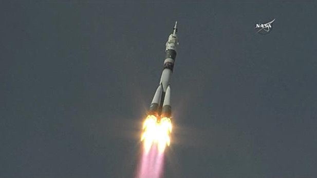 060618-launch1.jpg 