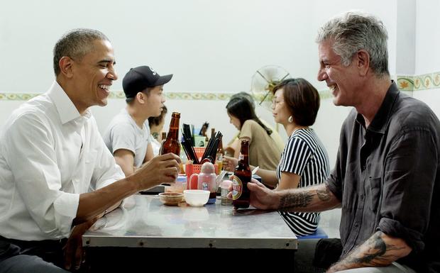 Anthony Bourdain and President Obama Dine in Hanoi 