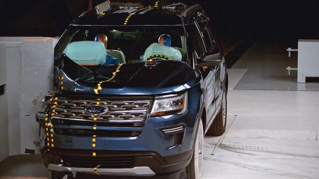 ctm-0612-ford-explorer-crash-test.jpg 