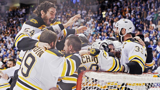 Bruins celebrate Game 7 over Canucks 