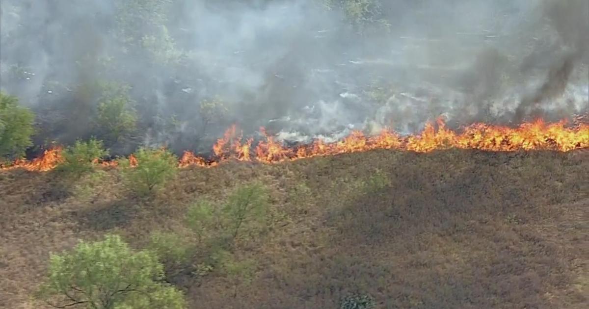 Officials Palo Pinto County Brush Fire Continues To Grow Cbs Dfw 5527