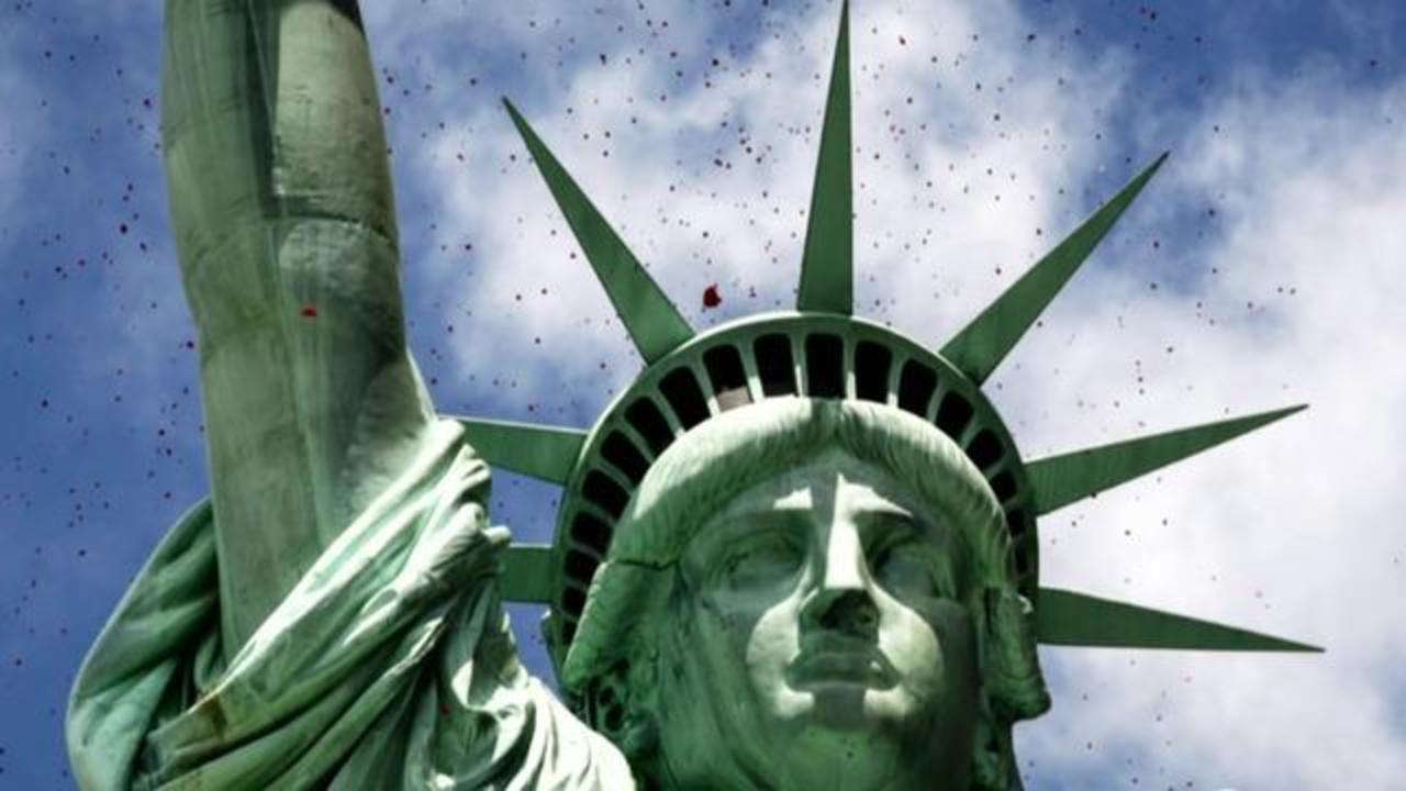 Statue of Liberty confused with Las Vegas impostor by US postal service