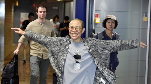 Liu Xia arrives at the Helsinki International Airport 