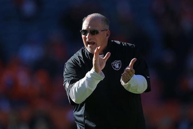 Miami Herald Sports - Former Miami Dolphins coach Tony Sparano during a  game against the Buffalo Bills in 2010. Sparano, who was a member of the  Minnesota Vikings coaching staff, passed away