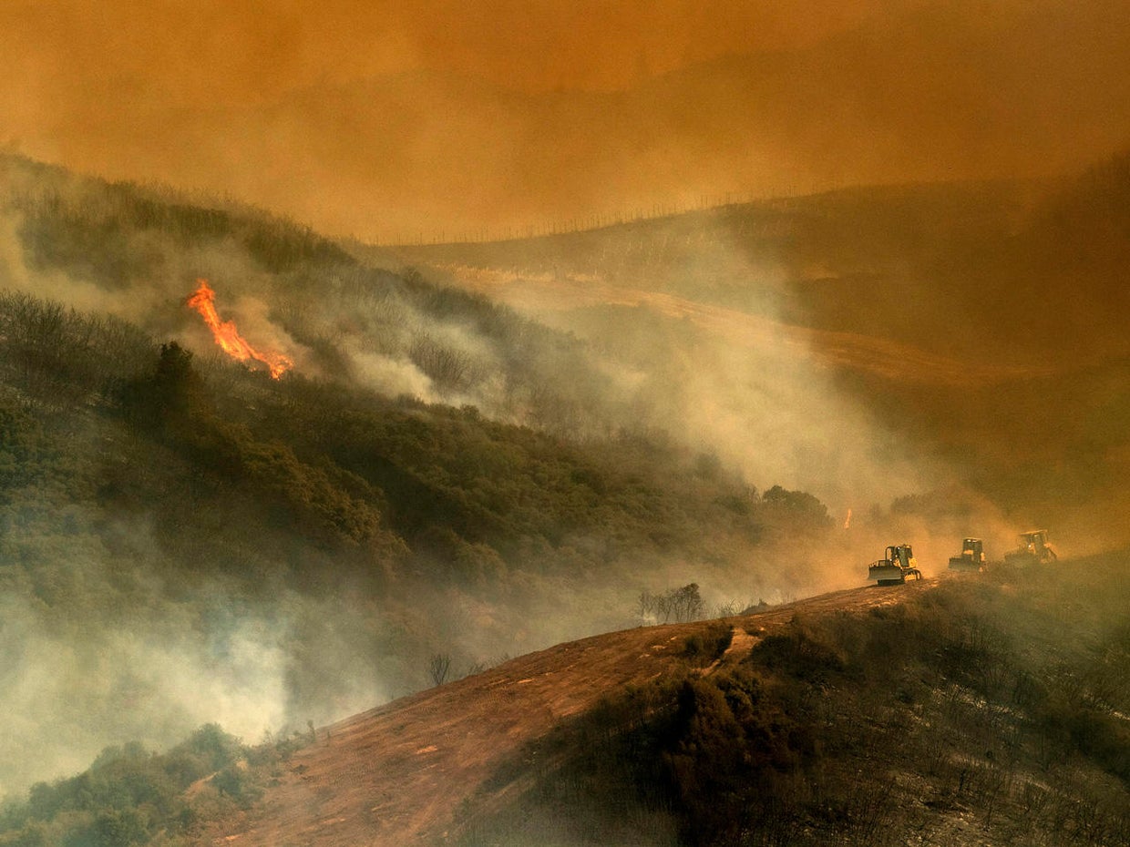 APTOPIX California Wildfires Bulldozer Dangers 