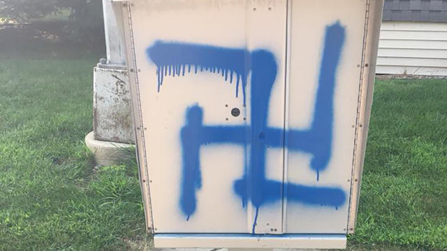 kenyon-swastika.jpg 