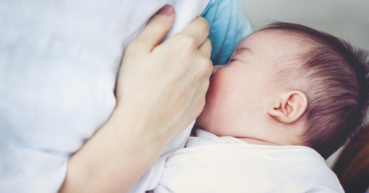 More Moms Are Breastfeeding Their Babies — But Not for Long Enough, Experts  Say