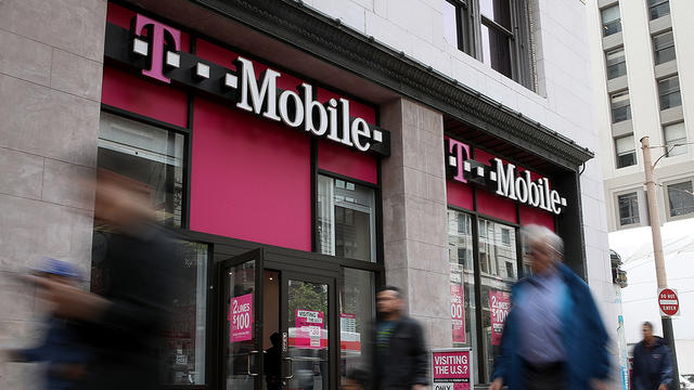 tmobile-data-breach.jpg 