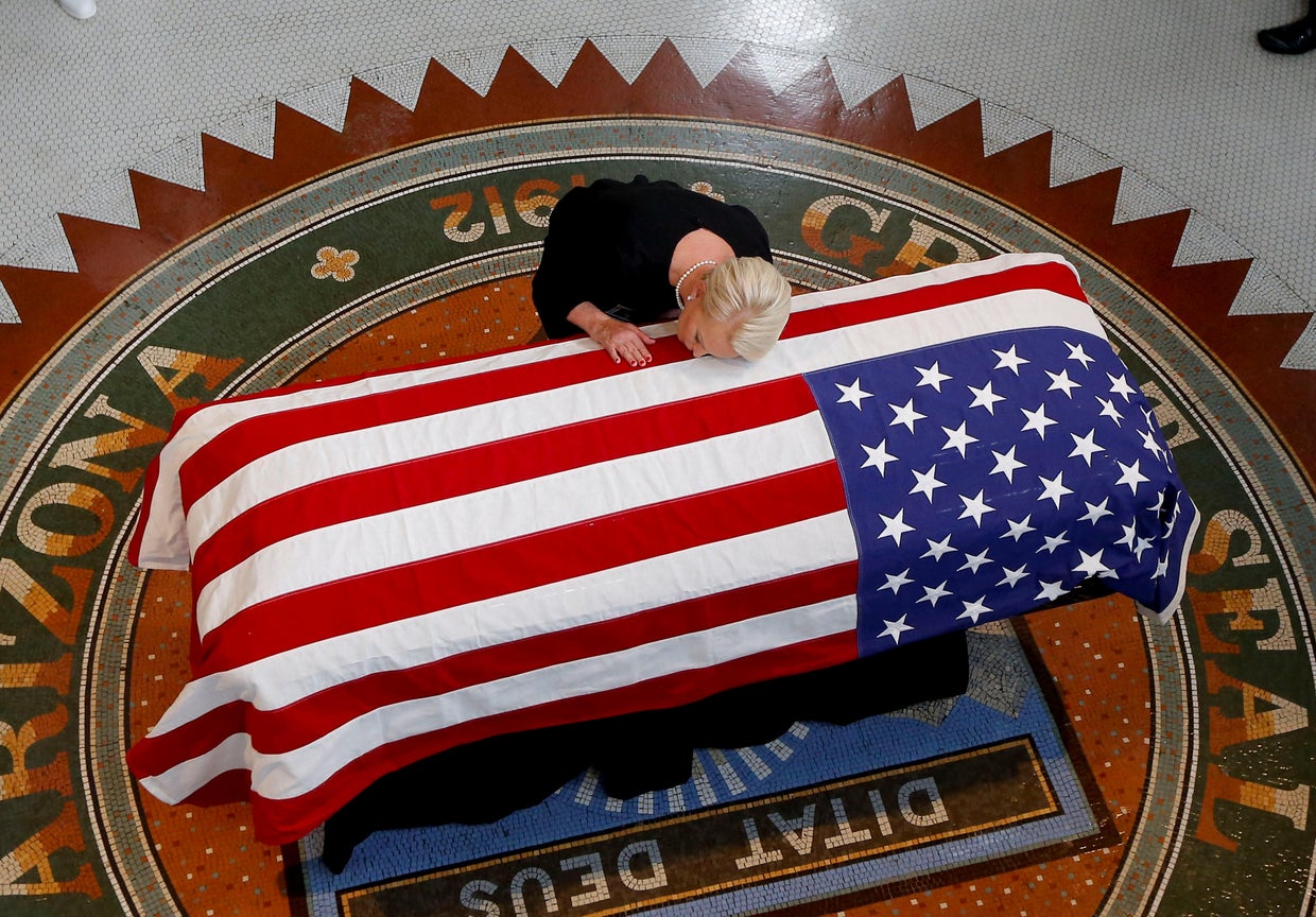 Cindy McCain, John McCain 