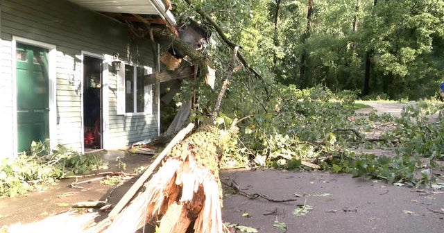 Severe storms batter the Midwest - CBS News