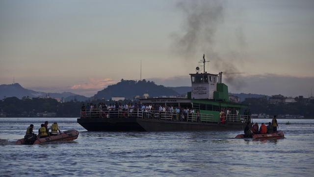 India Boat Capsize 