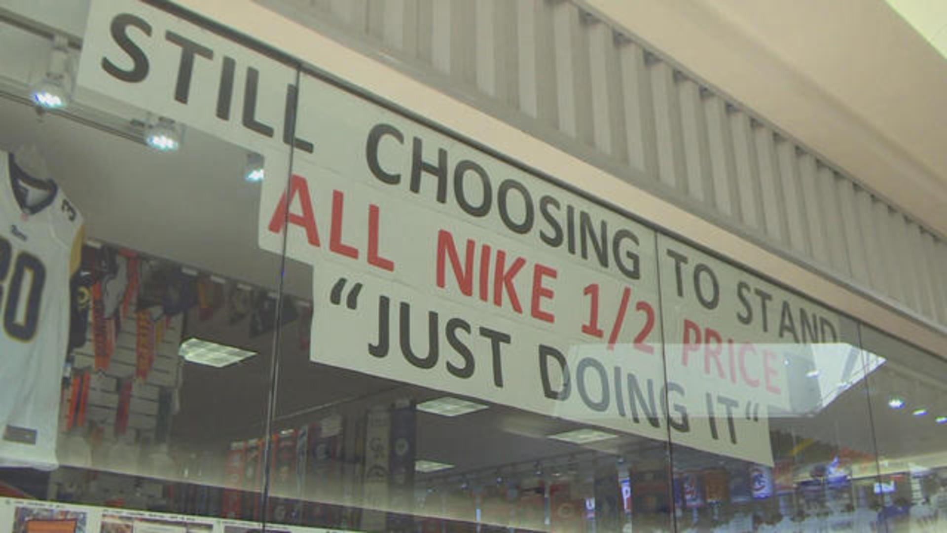Cris Carter shares his thoughts on Colin Kaepernick's Nike