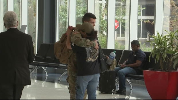 Soldier Returns Home on 9.11RAW 9.11_frame_2588 