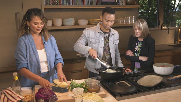 chrissy-teigen-john-legend-and-rita-braver-in-kitchen-620.jpg 