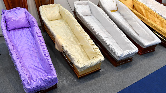 coffins-685168062.jpg 