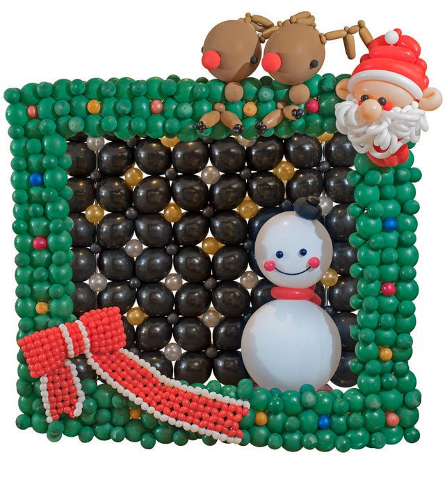 wbc-balloon-gallery-santa-and-reindeer-1000.jpg 