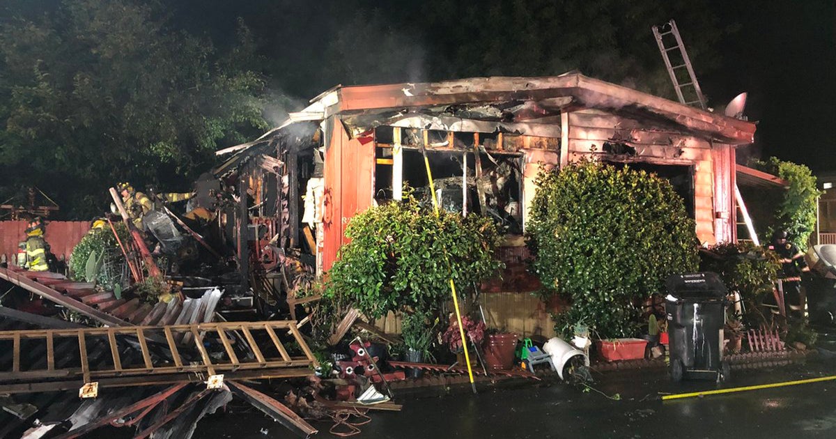 Fire Damages Home in South Sacramento - CBS Sacramento