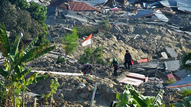 indonesia_earthquake_tsunami_1044027812.jpg 