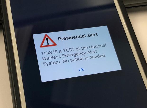 20181003-presidential-alert-cellphone-test.jpg 