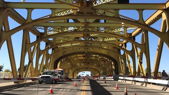 sac-tower-bridge-caltrans.jpg 