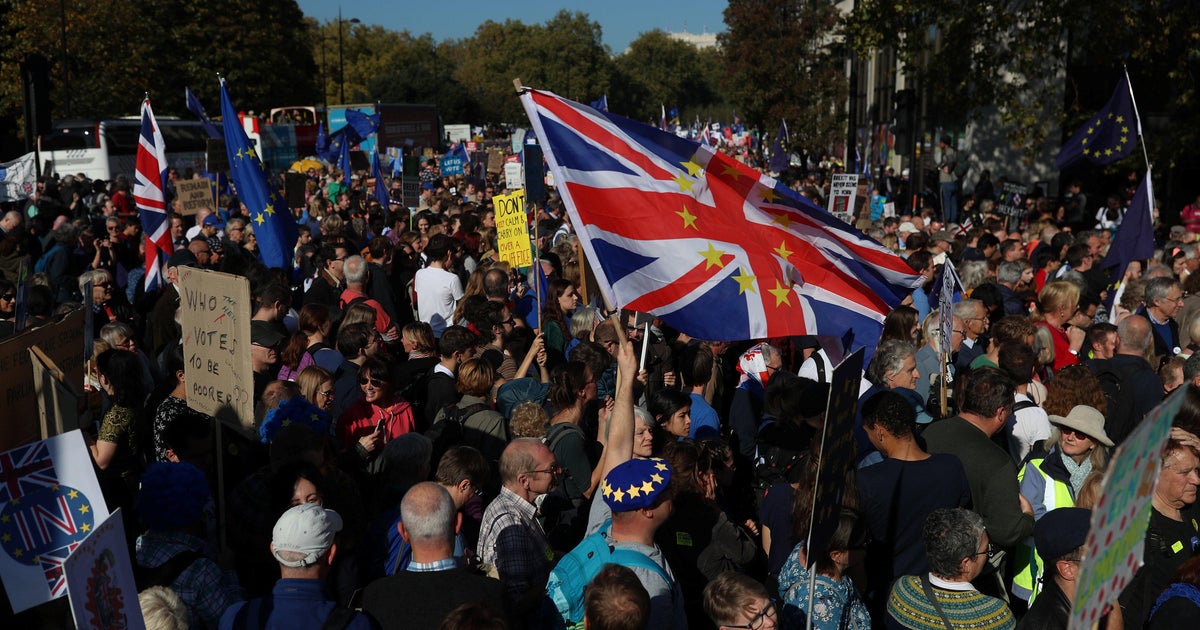 700,000 march in London against Brexit