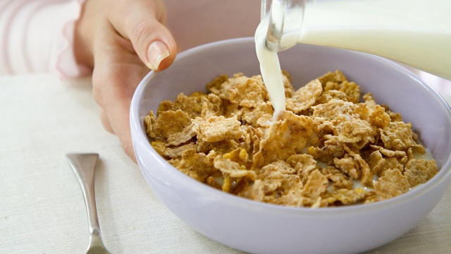 cereal-milk-cnn.jpg 