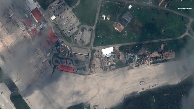 10-saipan-intl-airport-after-typhoon-26oct2018-digitalglobe-wv3.jpg 