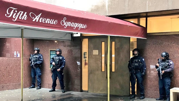 nypd-synagogue-patrol.jpg 