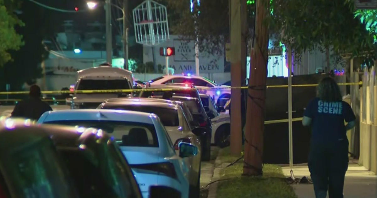 Deadly Overnight Shooting In Miami - CBS Miami