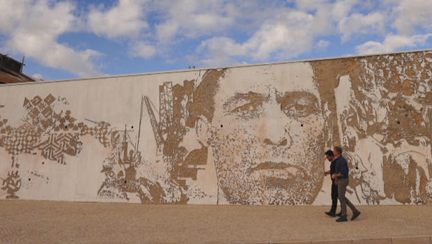 vhils-and-seth-doane-with-lisbon-factory-workers-mural-620.jpg 