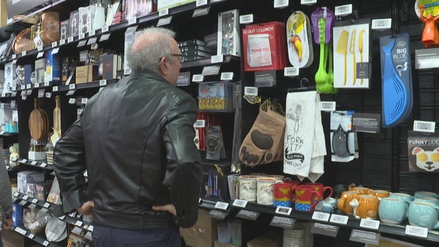 AMAZON STORE 63PKG_frame_1087