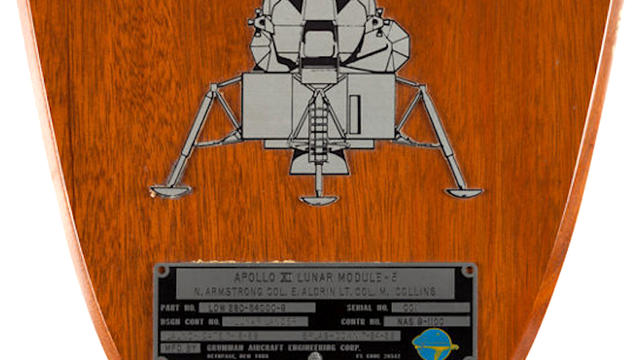 armstrong-spacecraft-id-plate.jpg 