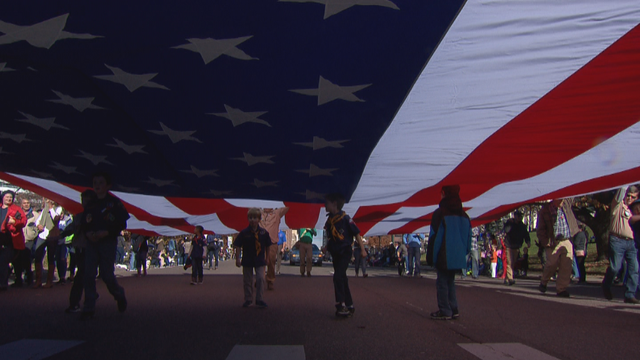 veterans-parade-5pkg-transfer_frame_1005.png 