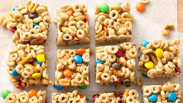 betty-crocker-kitchen-no-bake-sweet-and-salty-cereal-bars-recipe.jpg 