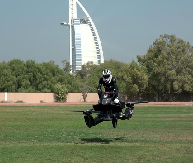 Dubai Police Flying Lessons 