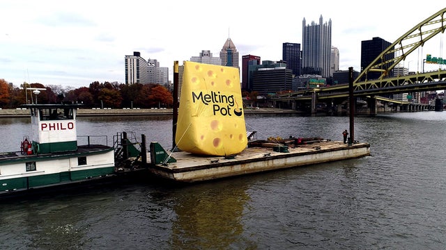 melting-pot-inflatable-cheese.jpg 