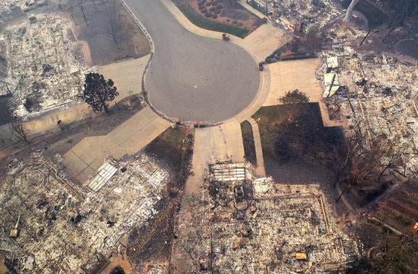 California Town Of Paradise Devastated By The Camp Fire Continues Search And Recovery Efforts 