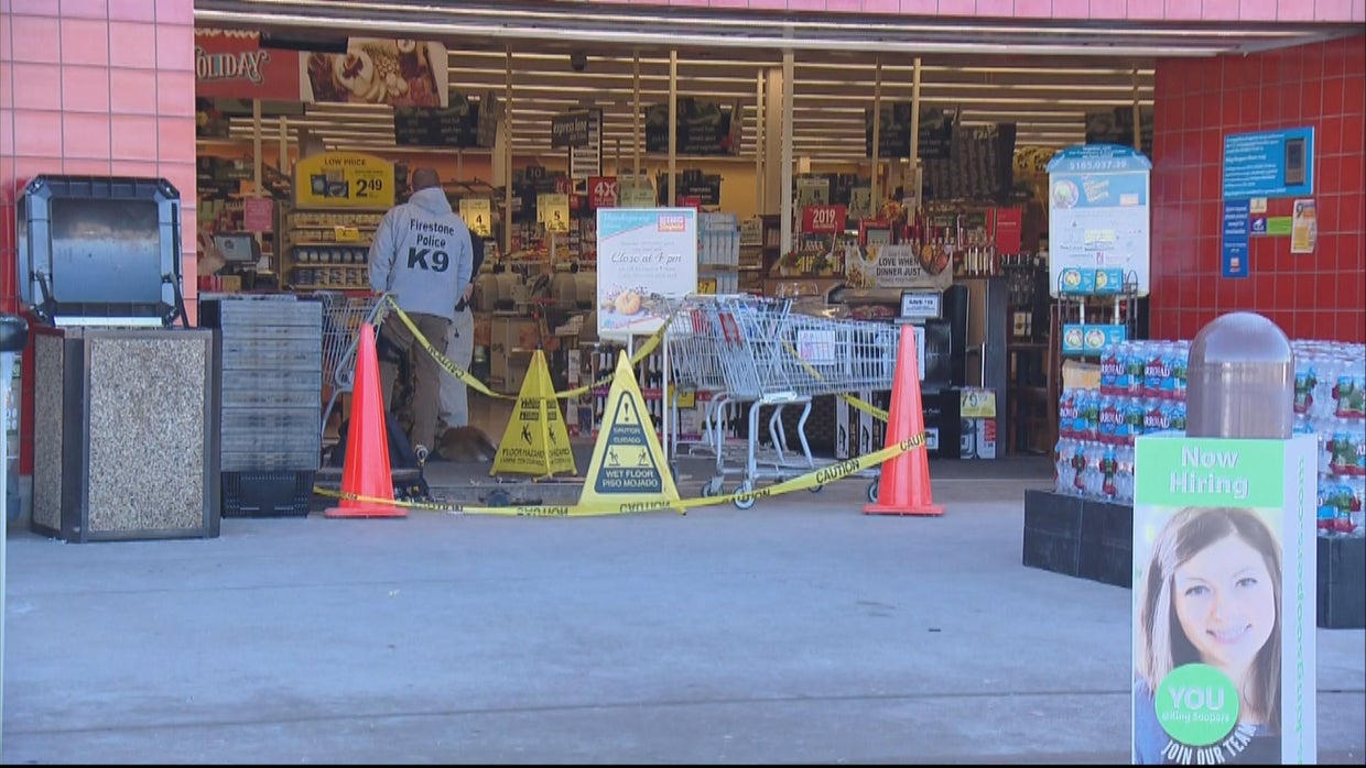 King Soopers In Firestone Evacuated, Fire Crews Go Into Ceiling CBS
