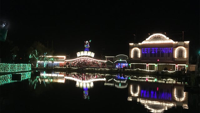 kennywood-holiday-lights-1.jpg 