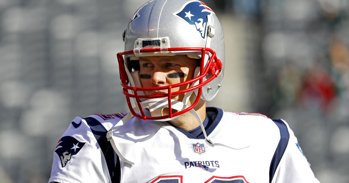 Tom Brady Switches Back To Old Helmet Style In Week 12 Vs. Jets - CBS Boston