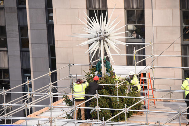 Nadja Swarovski And Daniel Libeskind Unveil The 2018 Swarovski Star In Rockefeller Center 