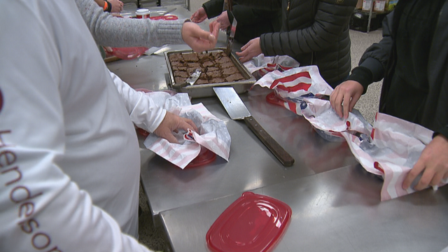 brownies-for-troops-5vo-transfer_frame_472.png 