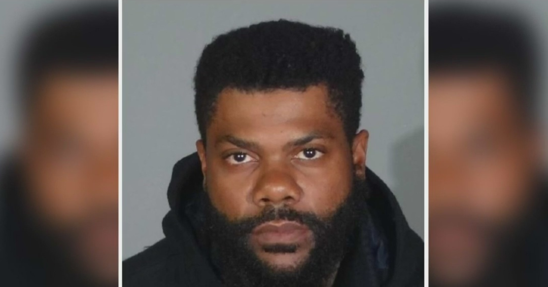 Parolee Accused Of Raping Woman He Met On Metro In El Segundo - CBS Los ...